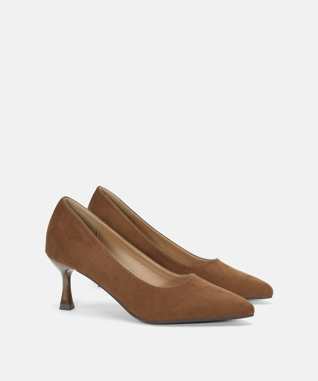 Sapatos salto fino sal&oacute;n